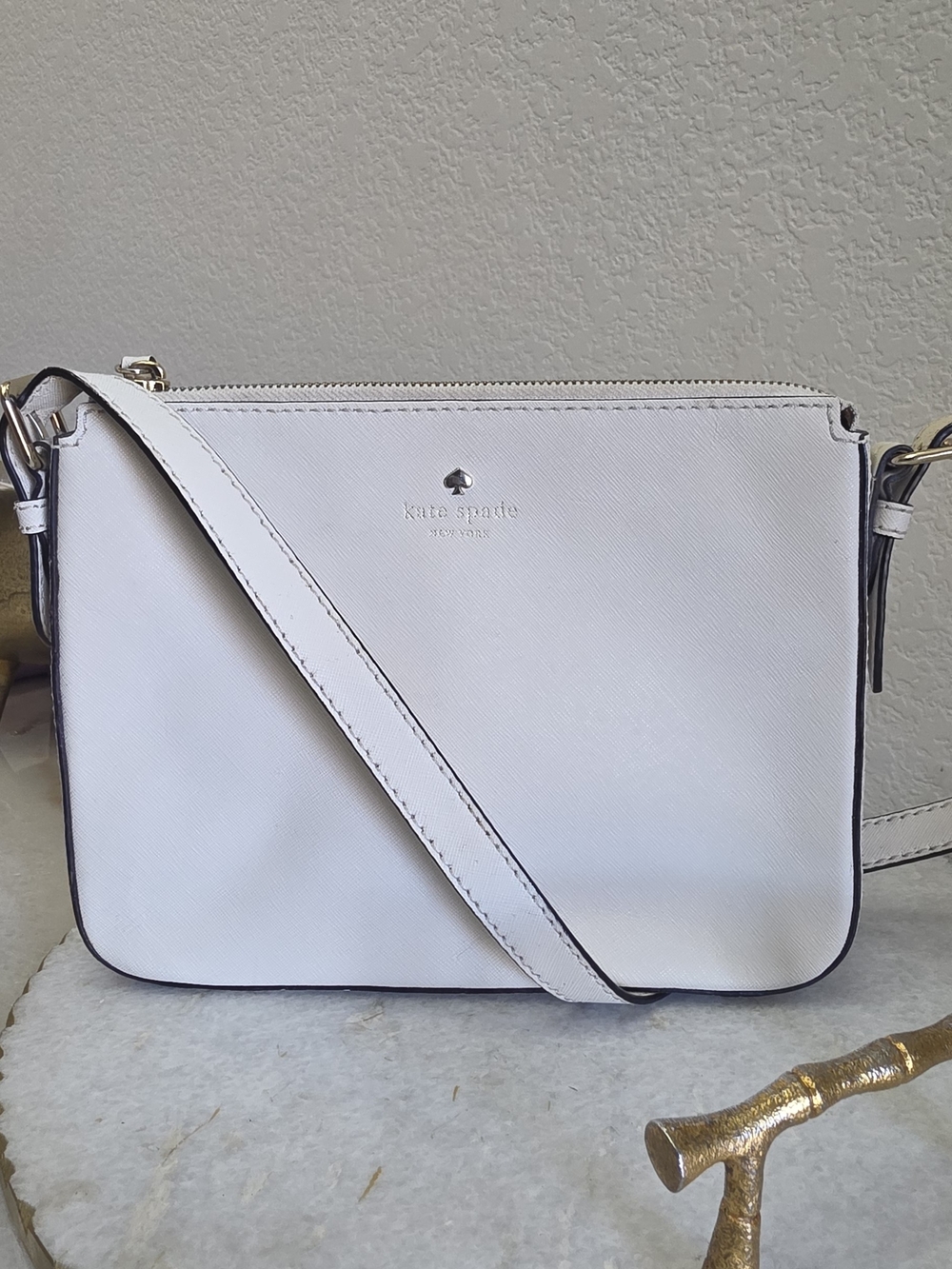 Kate Spade Cream Crossbody Bag - Sleek Leather Shoulder Bag